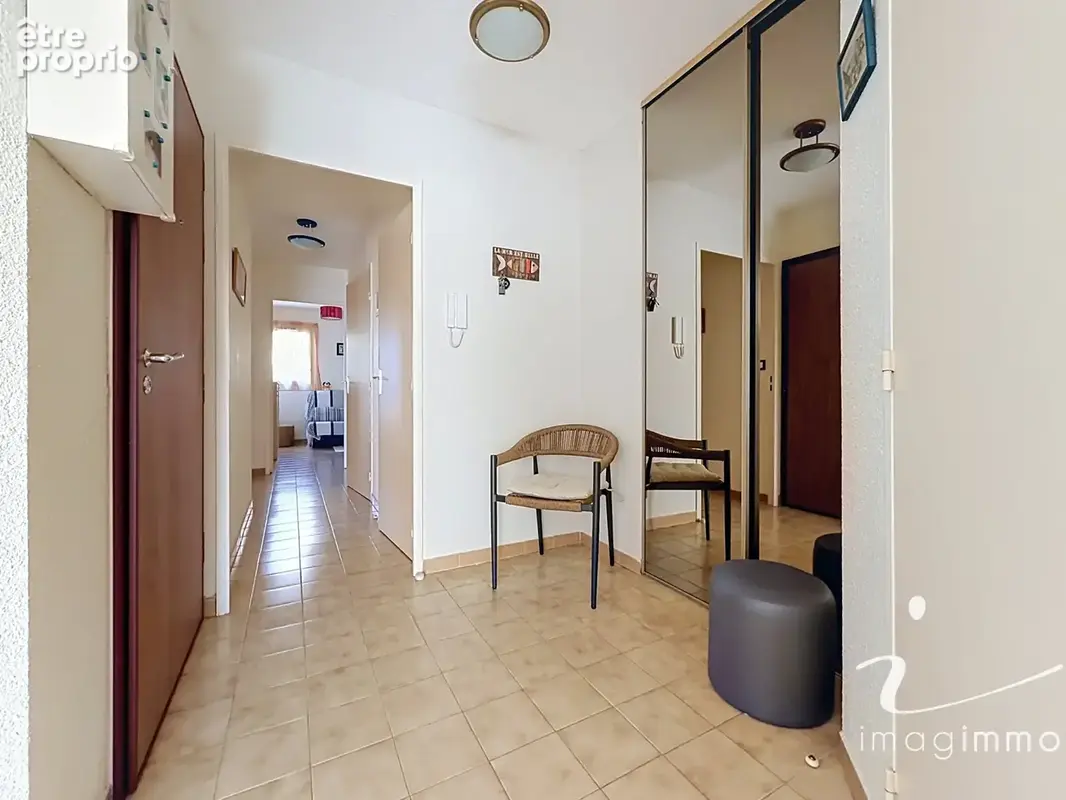 Sur le port confortable 3 pieces avec parking securise interieur - photo 10
