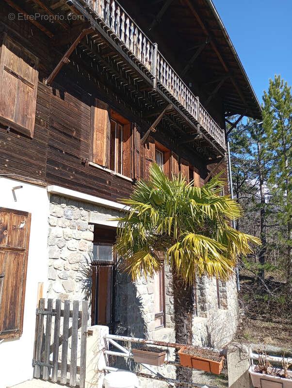 Maison à EMBRUN