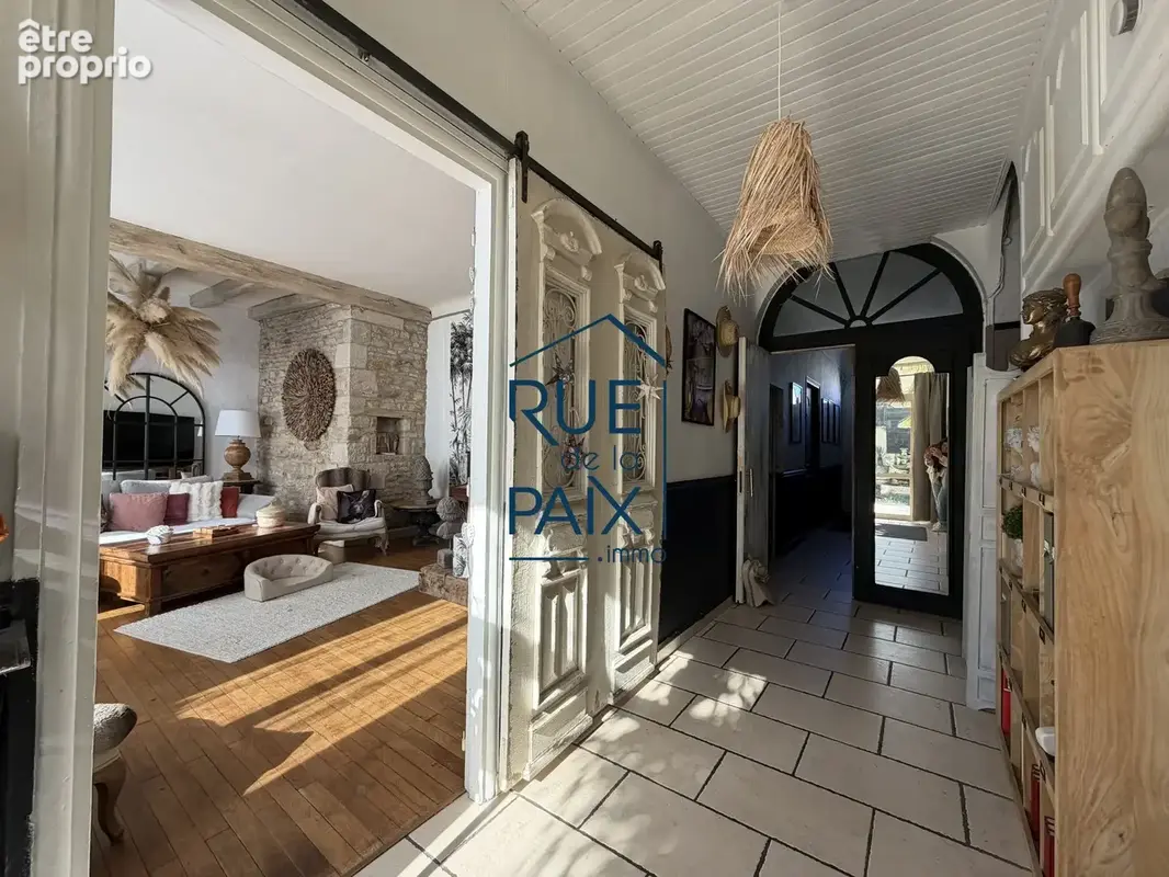 Maison 13 pièces 376 m² à vendre à La Mothe-Saint-Heray (79800) - photo 4