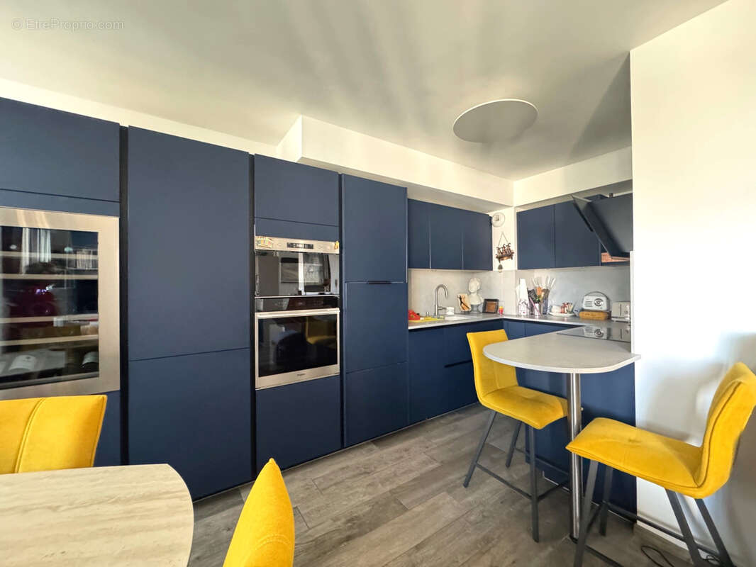 Appartement à SAINT-MAUR-DES-FOSSES