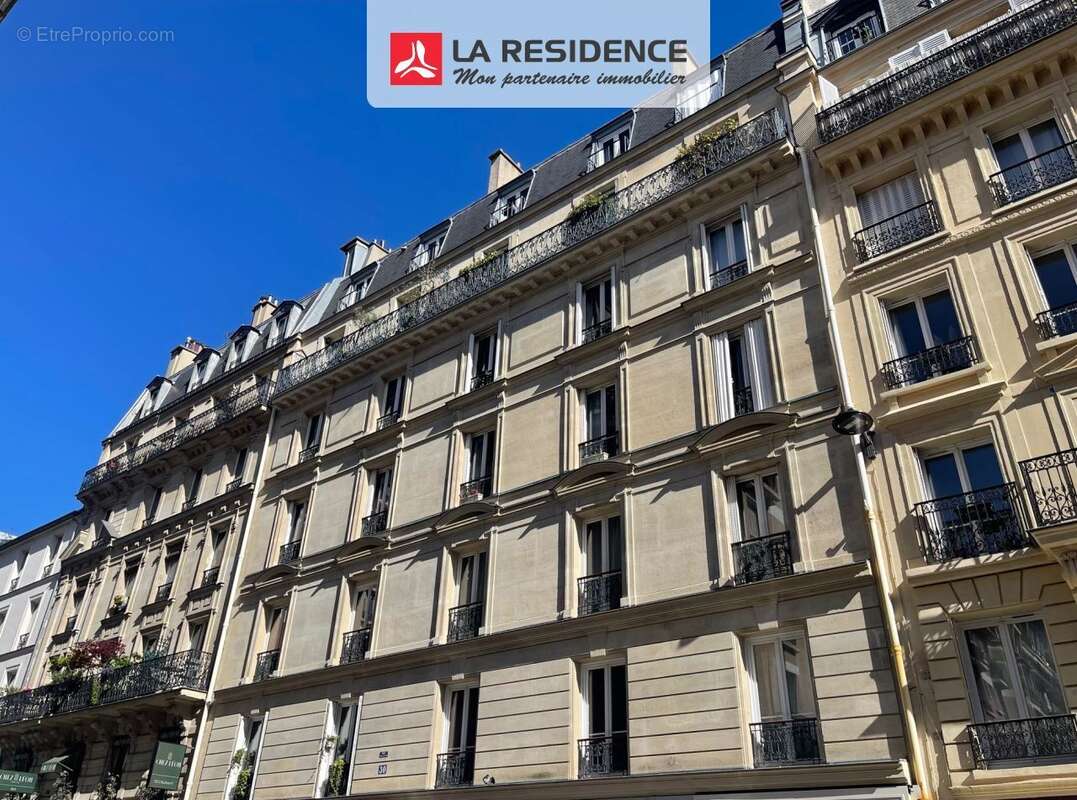 Appartement à PARIS-17E