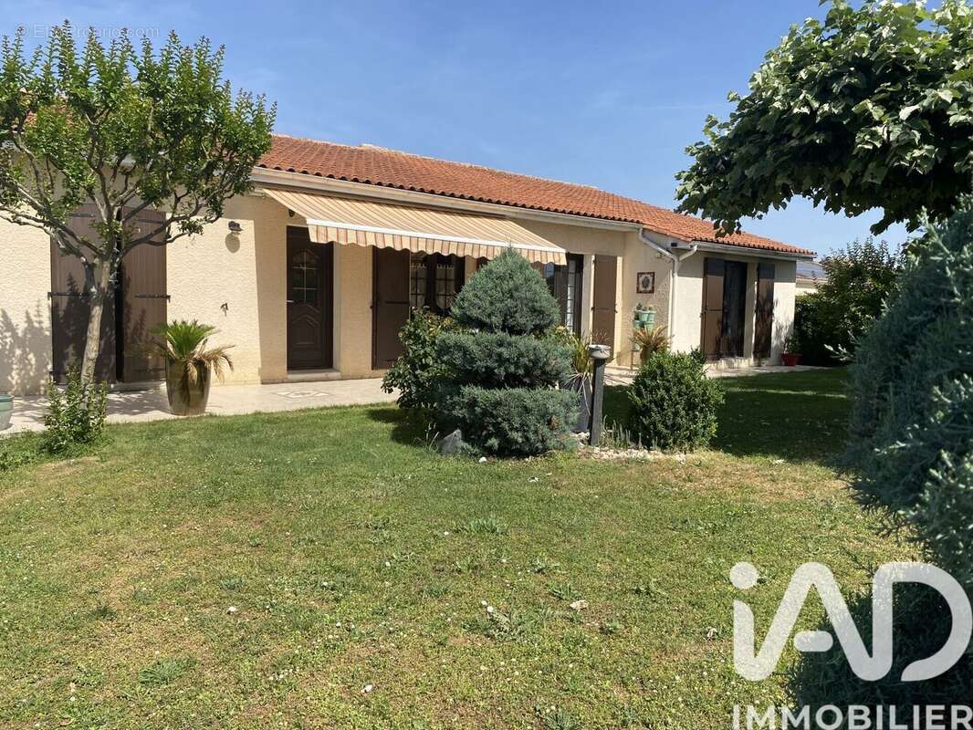 Photo 3 - Maison à LES METAIRIES