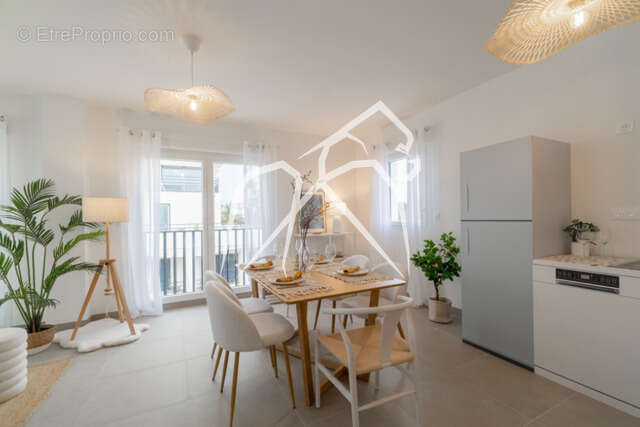 Appartement  4 pièces  Montpellier ECO-QUARTIER EAI / Parc Montcalm  99m² - photo 4