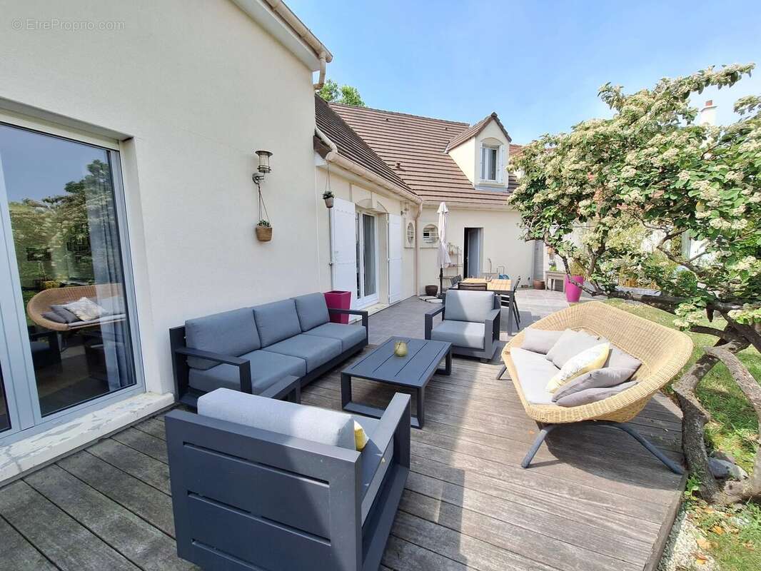 Maison à CROISSY-SUR-SEINE