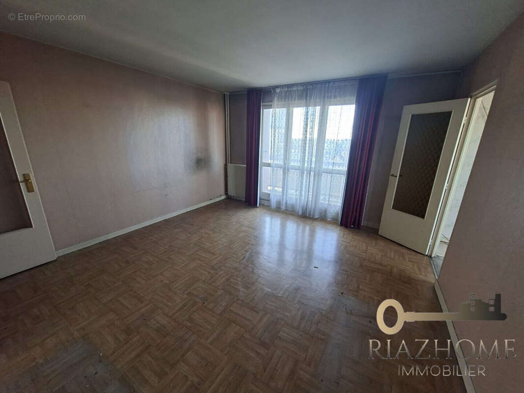 Appartement à LE BOURGET