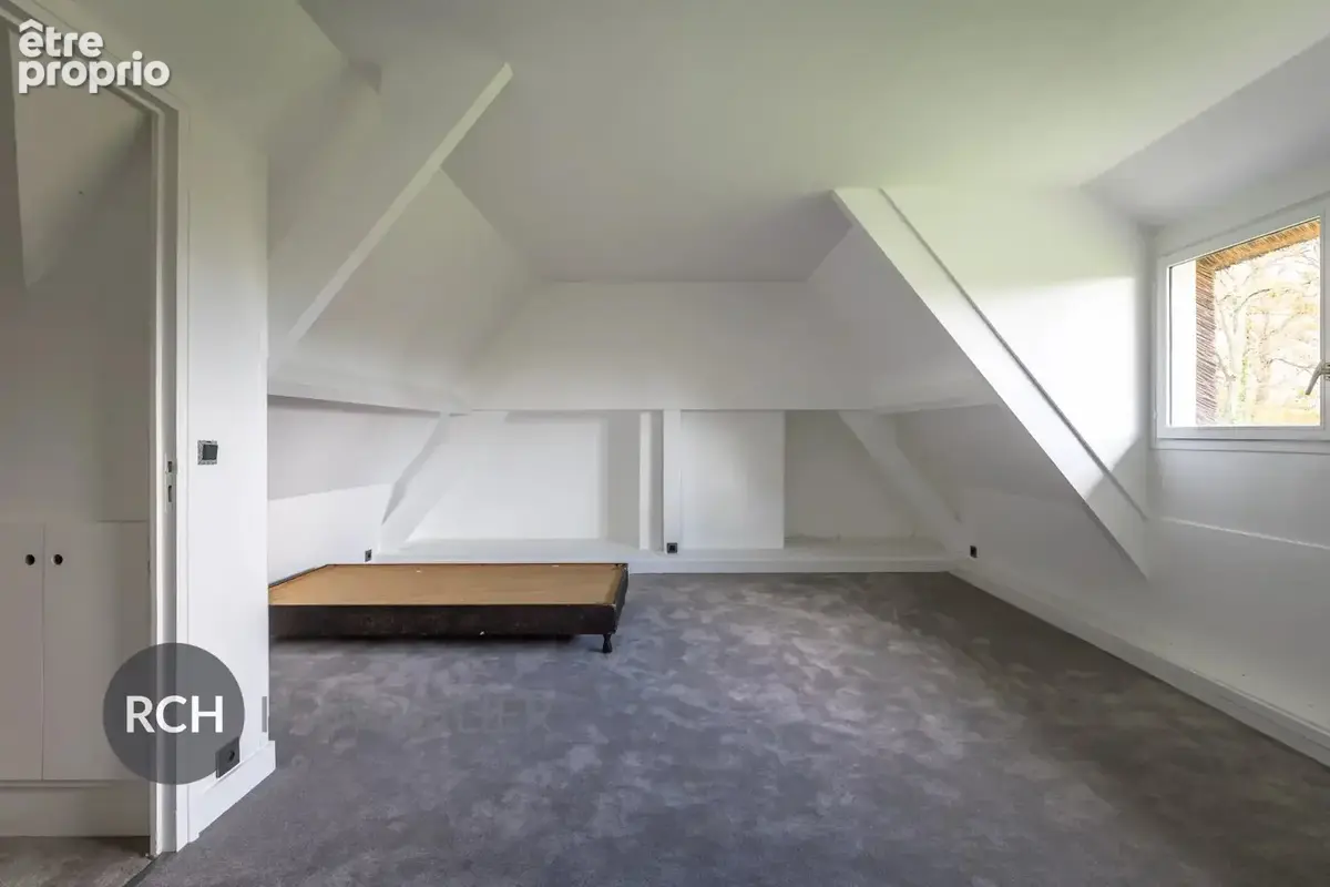 Secteur Montfort-l'Amaury - Superbe chaumière entièrement rénovée avec maison d'amis, piscine et tennis - photo 11