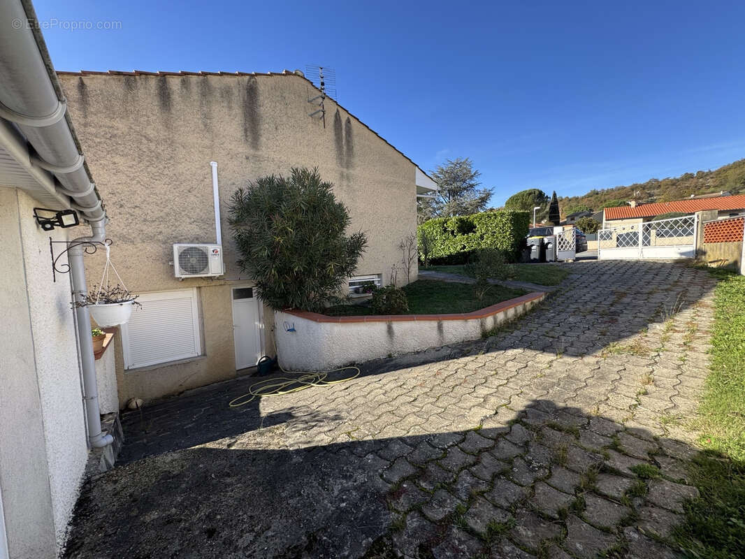 Maison à PAYRIN-AUGMONTEL