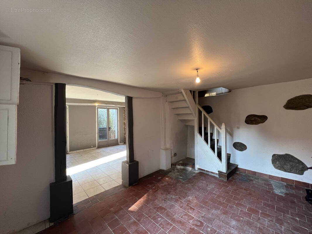 Maison à NOTRE-DAME-DE-BONDEVILLE