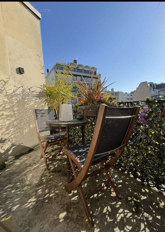 Photo 2 - Appartement à PARIS-16E