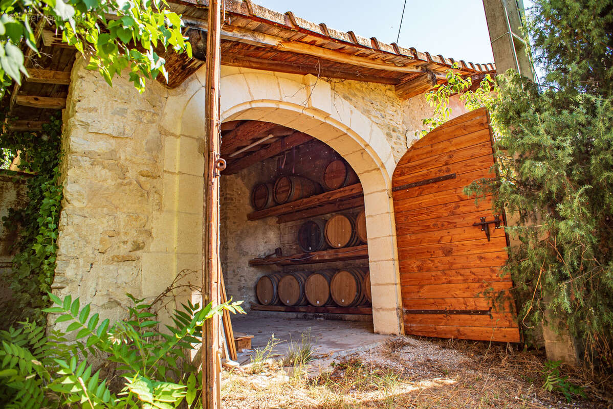 Maison à L'ISLE-SUR-LA-SORGUE