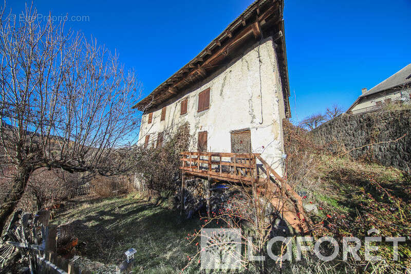 Maison à SAINT-SAUVEUR