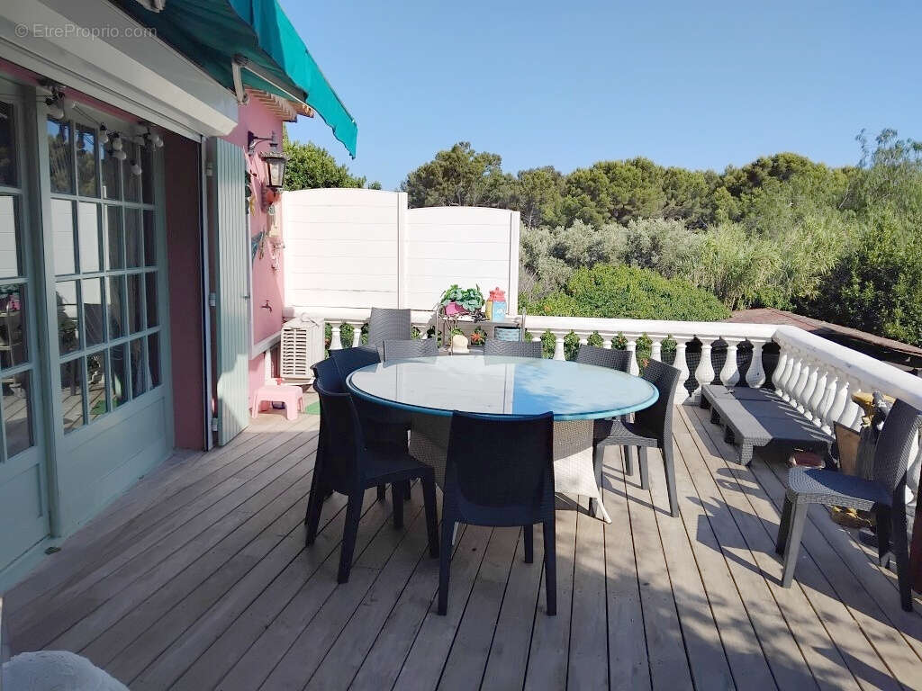 Maison à HYERES