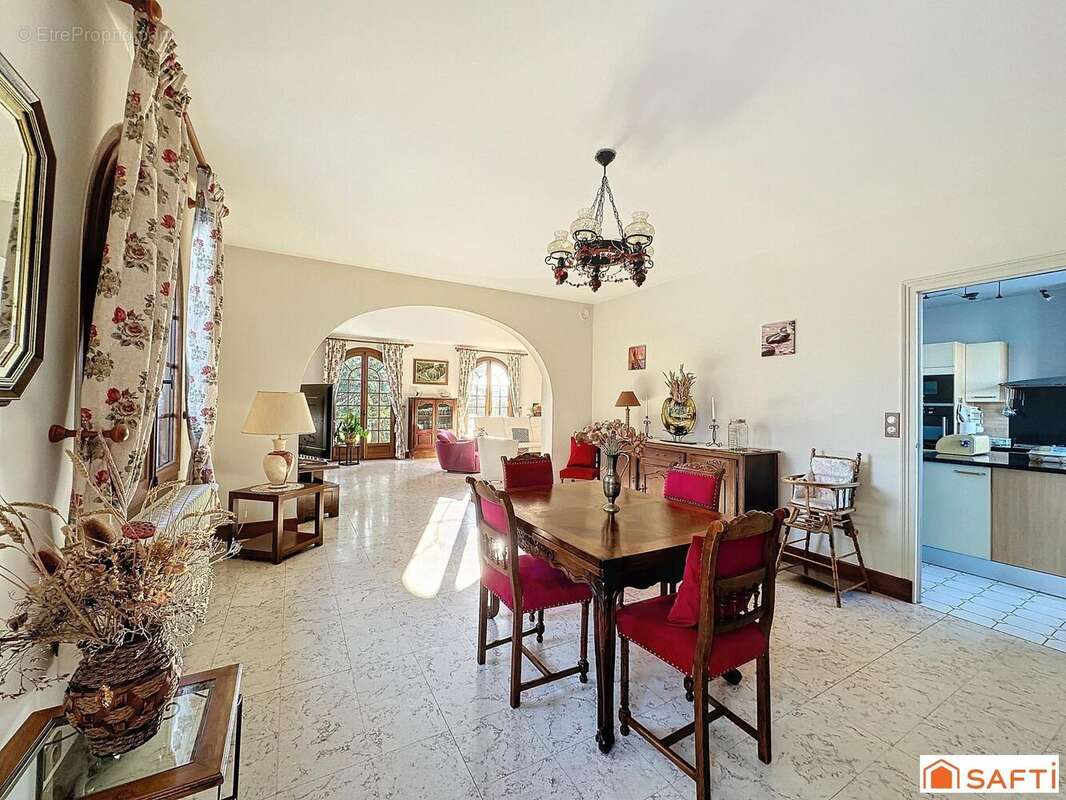 Photo 5 - Maison à VILLENEUVE-SUR-YONNE