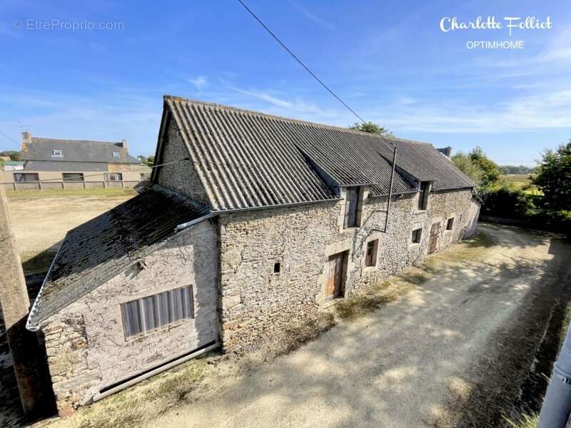 Maison à SAINT-LORMEL