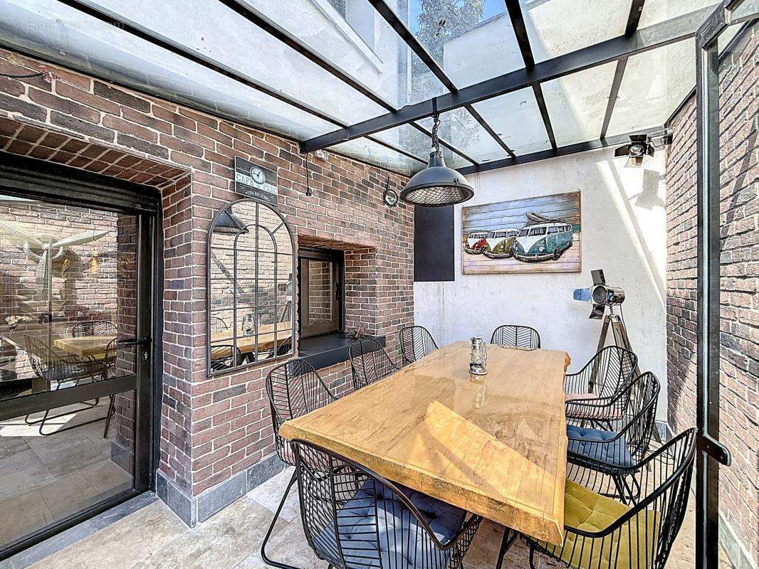 Maison à VAULX-EN-VELIN