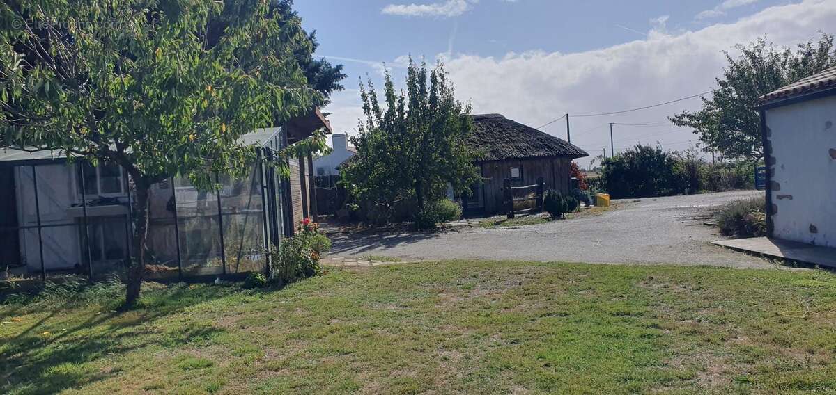 Maison à BOUIN