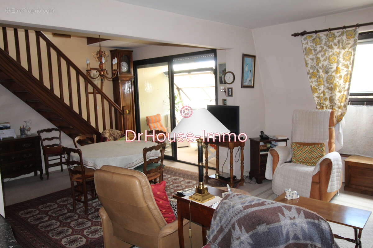 Appartement à PITHIVIERS