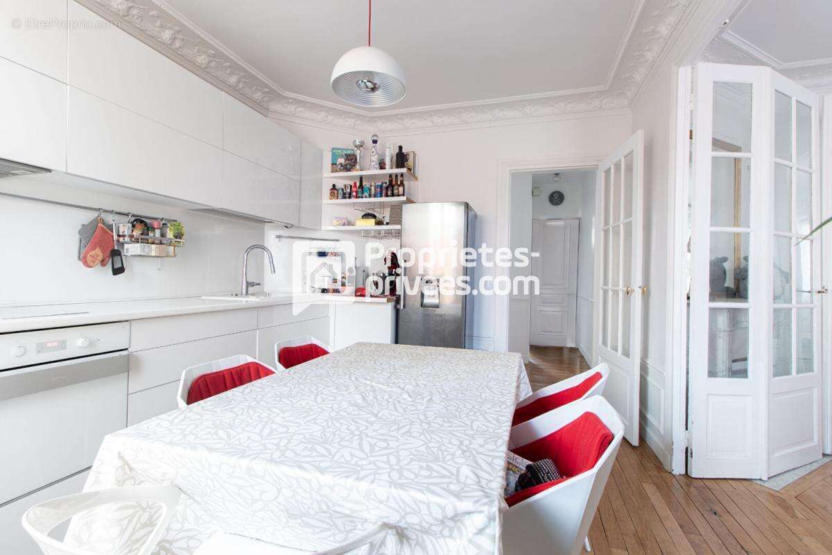 Appartement à PARIS-20E