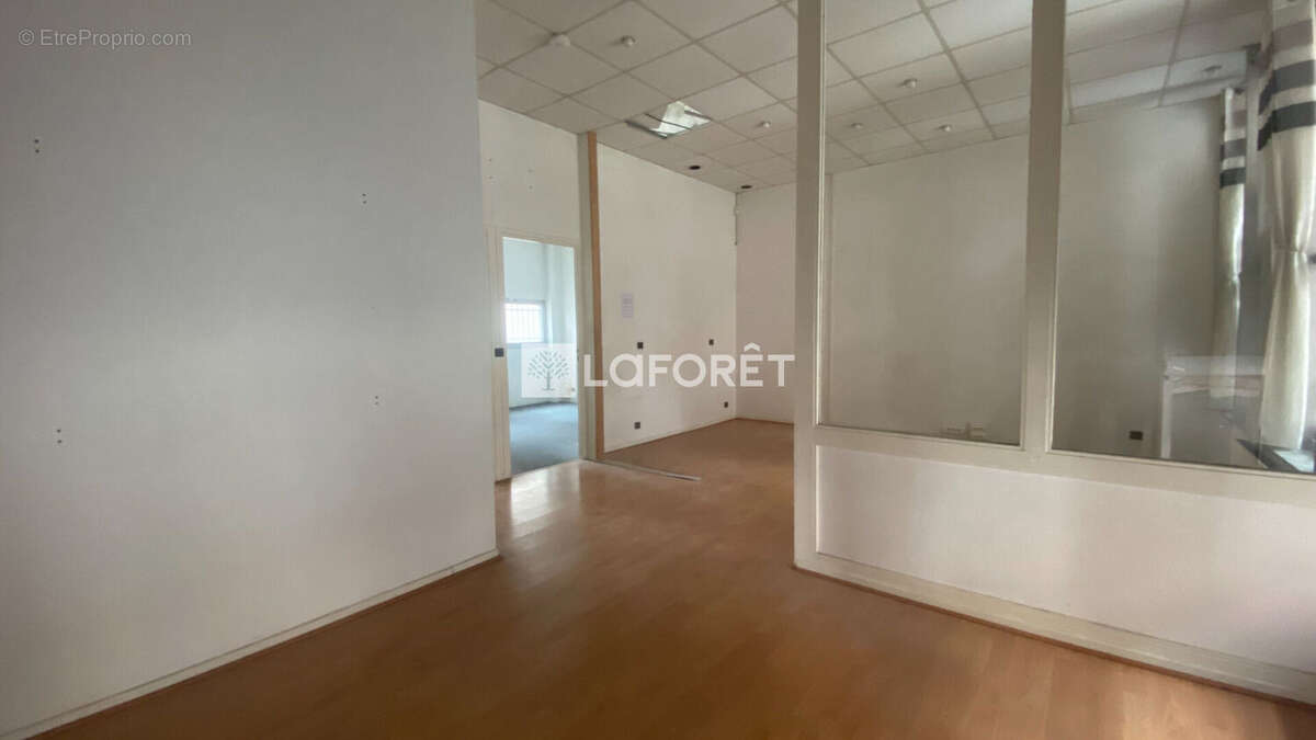 Commerce à VILLENEUVE-D'ASCQ