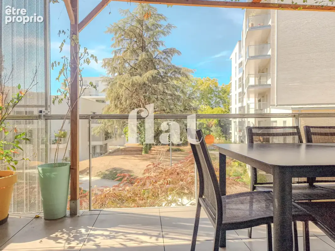 Appartement bords de sevres - 85 m2 - trois chambres - vaste terrasse - garage en sous-sol - photo 6