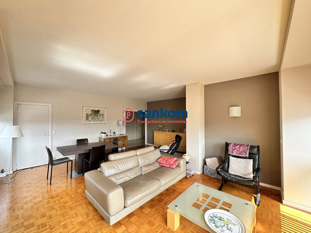 Appartement à VALS-PRES-LE-PUY