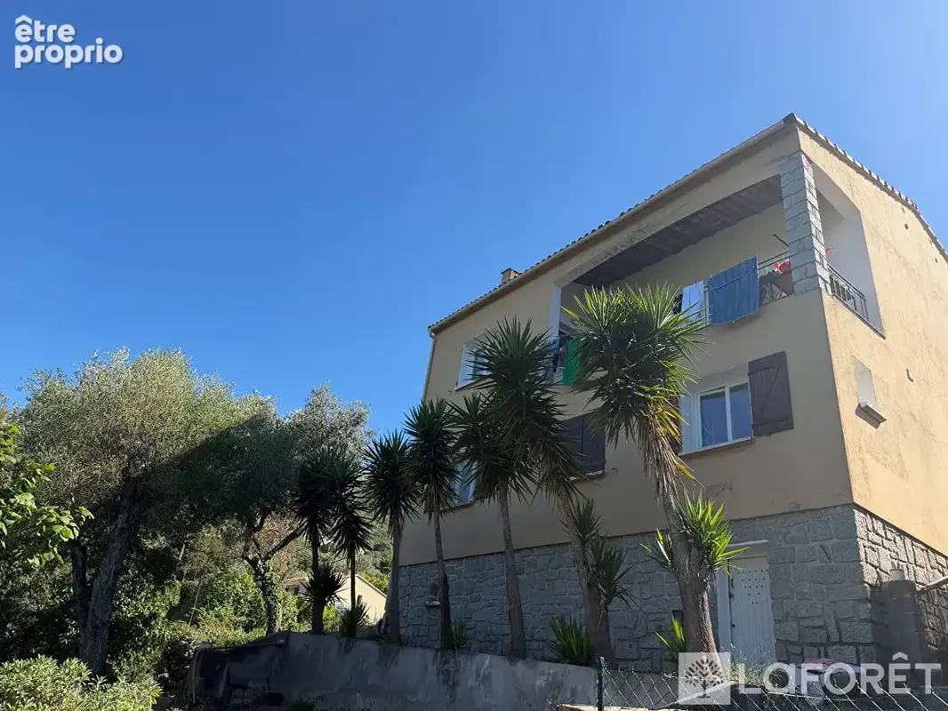 Belle maisons avec trois appartements vue panoramique - photo 3