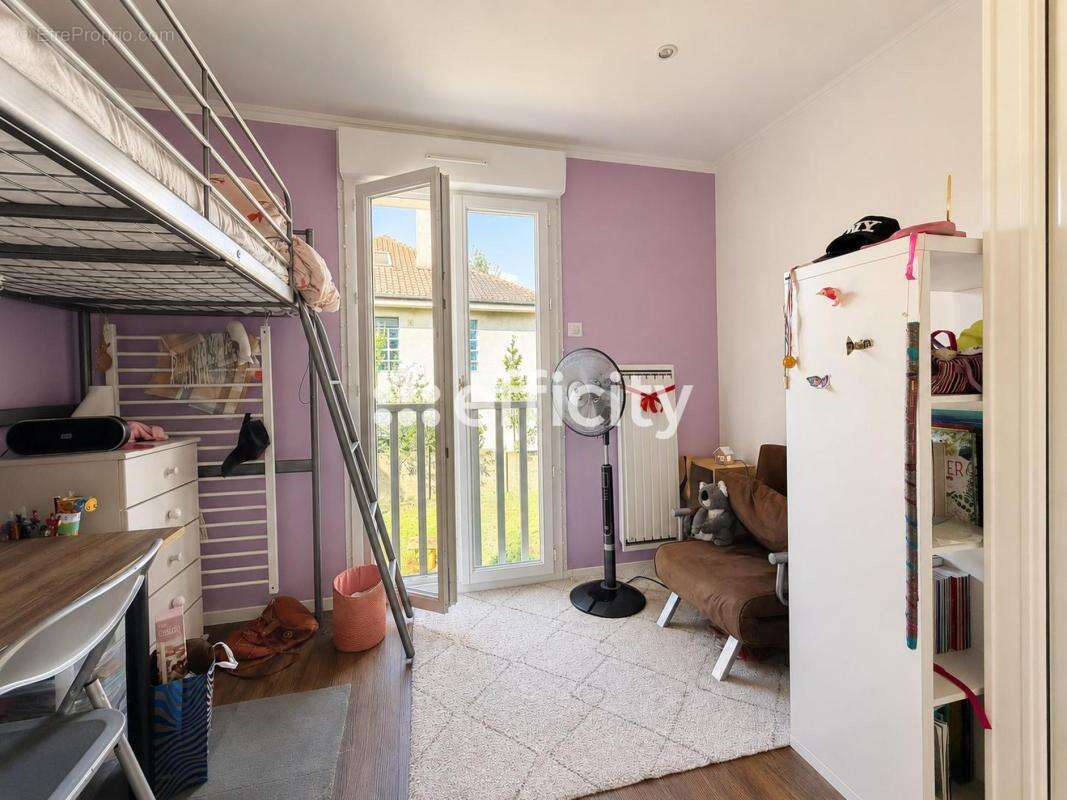 Maison 106 m² à Igny  - photo 10