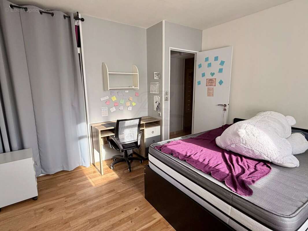 Maison à BAGNOLS-EN-FORET