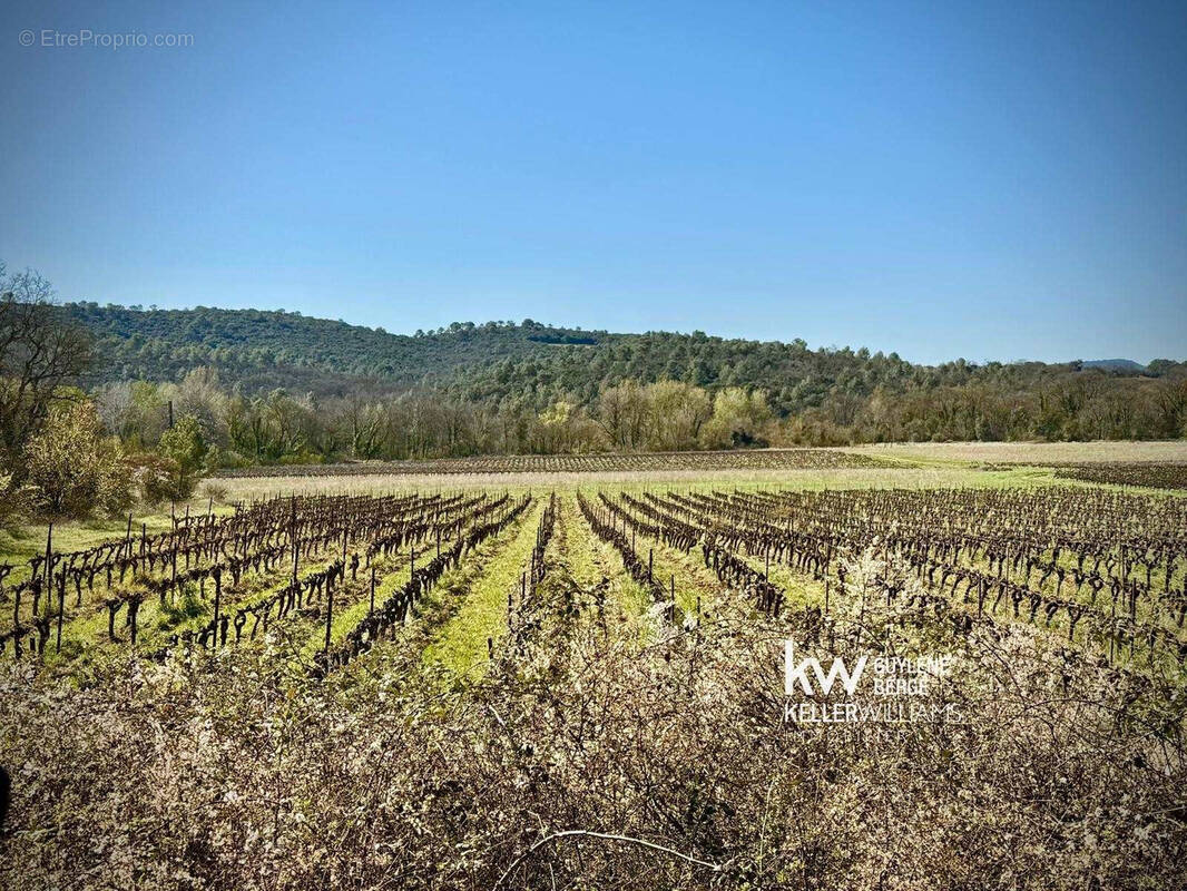 Maison à VACQUIERES