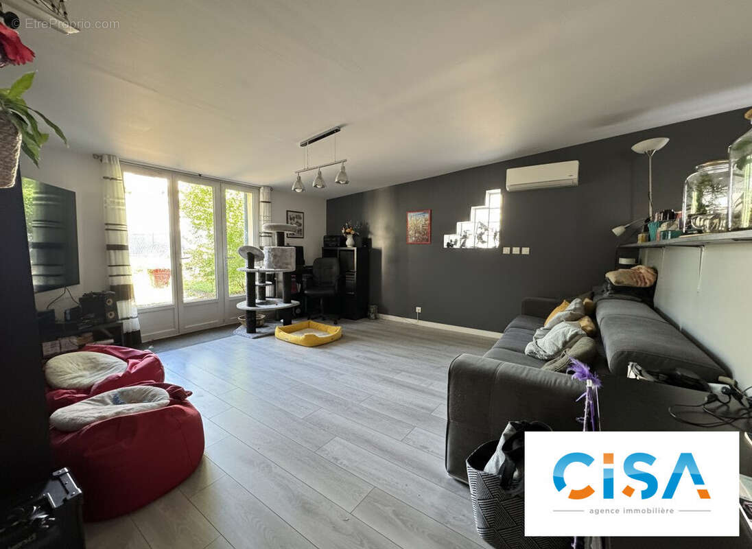 Maison 166 m² à Verneuil-En-Halatte  - photo 3