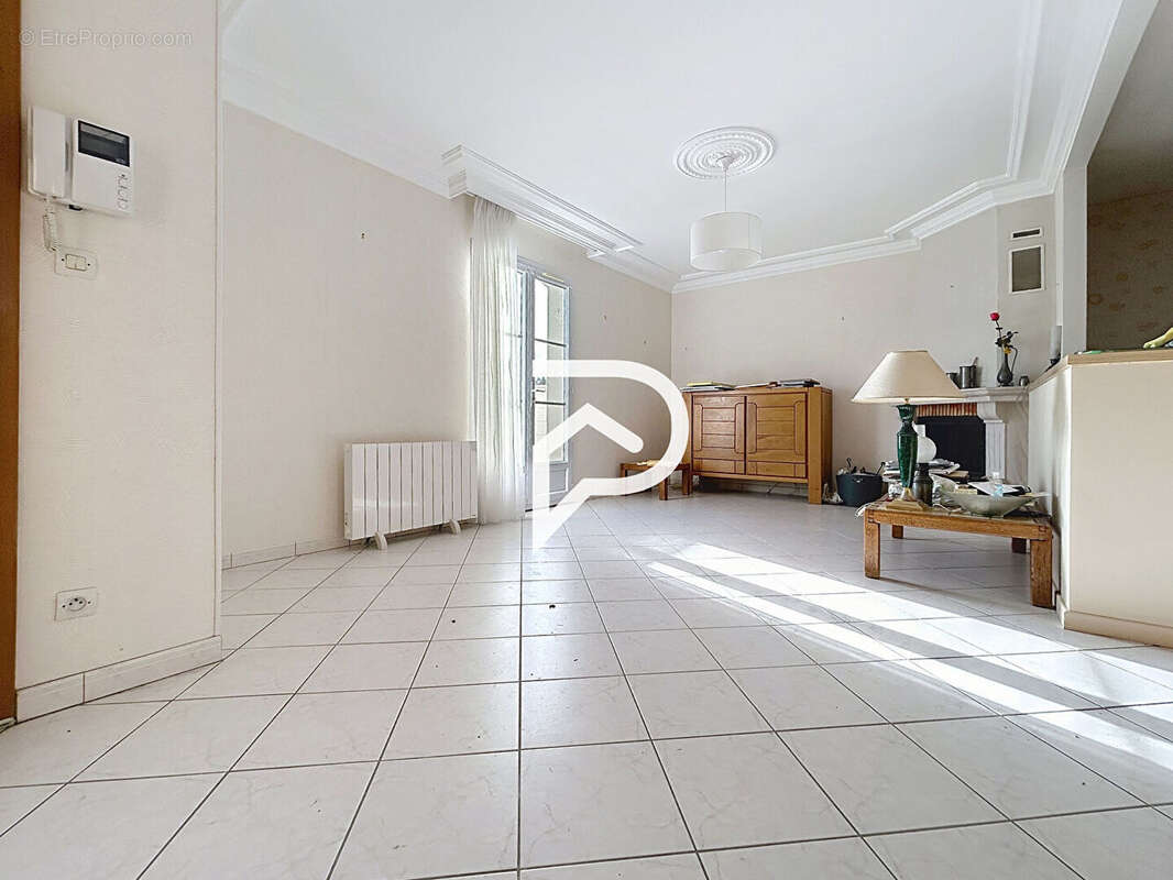 Maison à CHAMBRAY-LES-TOURS