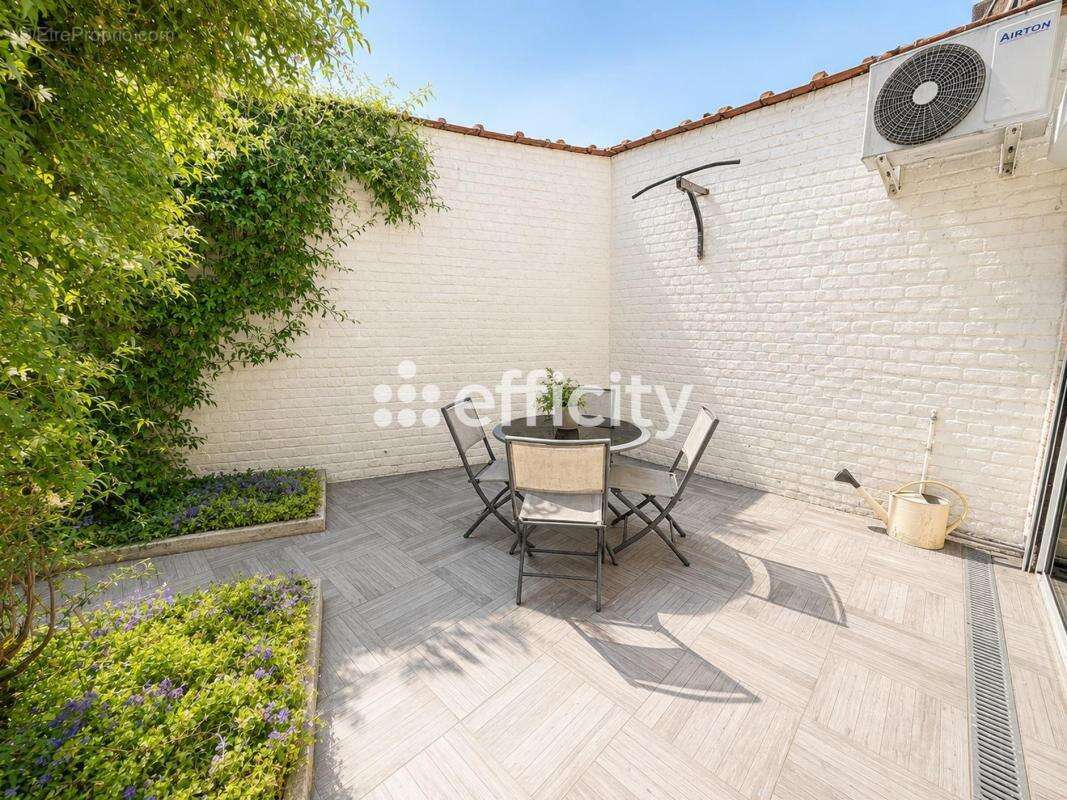 Maison 120 m² à Roubaix  - photo 5