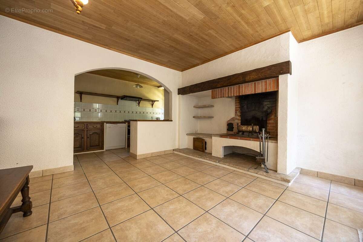 Maison 111 m² à Ally  - photo 8