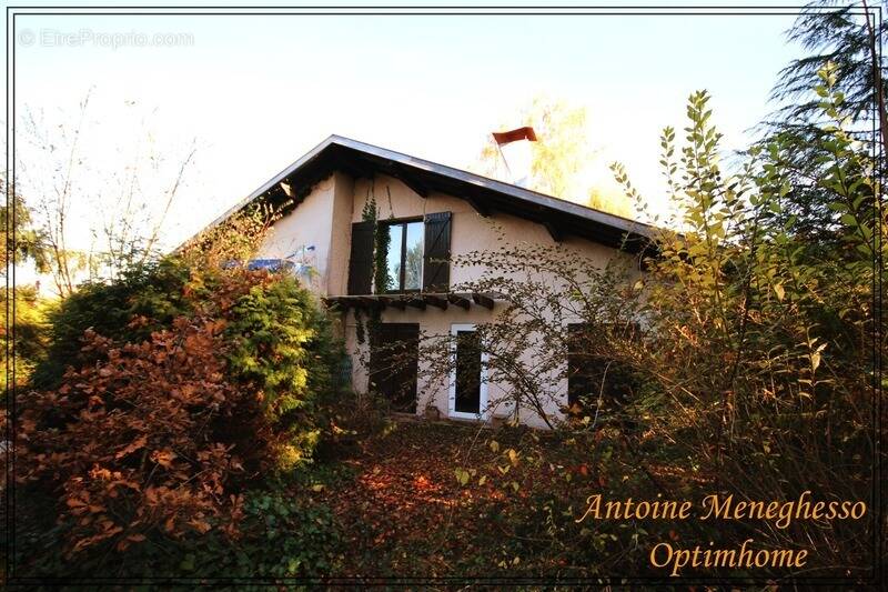 Maison à ENTRE-DEUX-EAUX