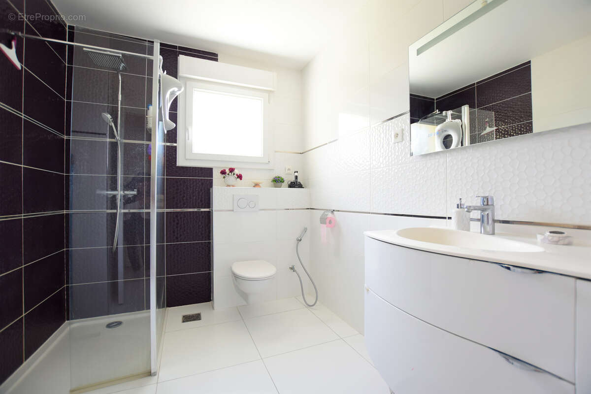 Maison à LES ESSARTS-LE-ROI