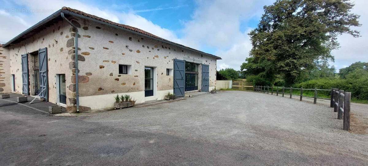 Maison à ESSE