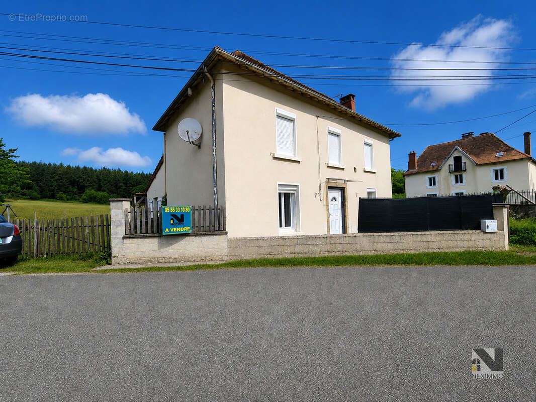 Maison à SAINT-HILAIRE-LES-PLACES