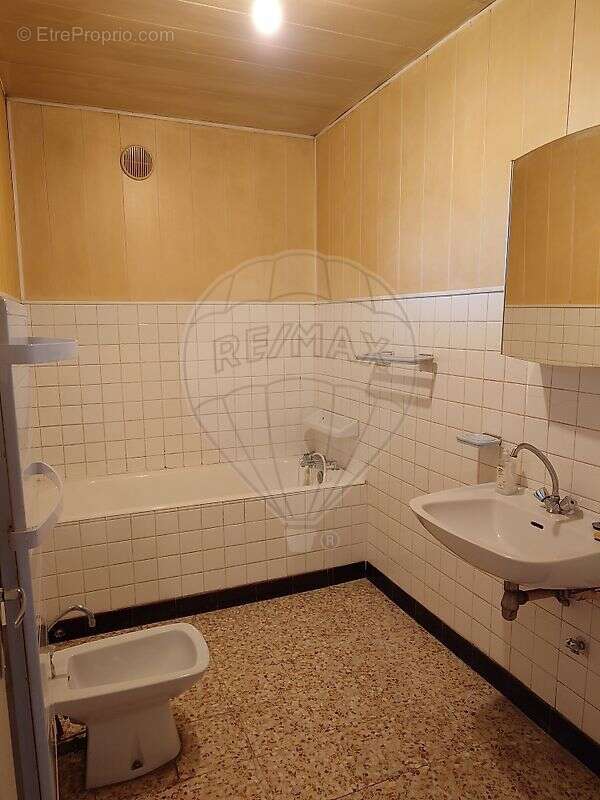 Maison à ISSY-L&#039;EVEQUE