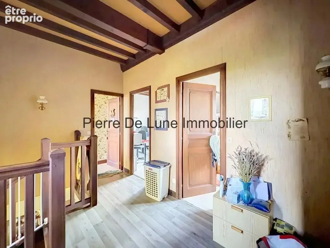 Maison 7 pièces 180 m² à vendre à Saint-Verand (69620) - photo 6