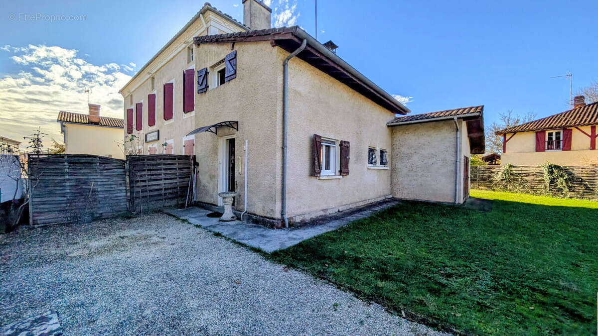Maison de bourg f4 sur terrain 260 m² à Brocas - photo 2