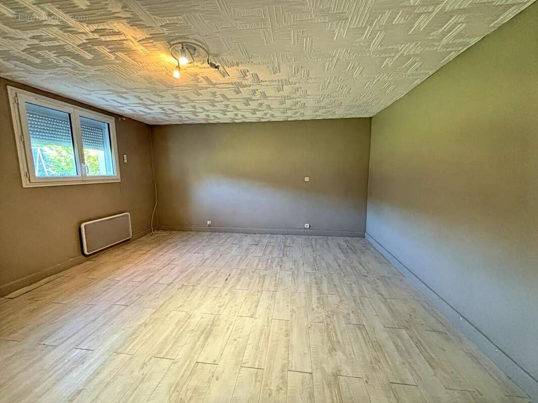 Photo 9 - Maison à LAVAU