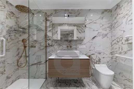 Appartement à ROQUEBRUNE-CAP-MARTIN