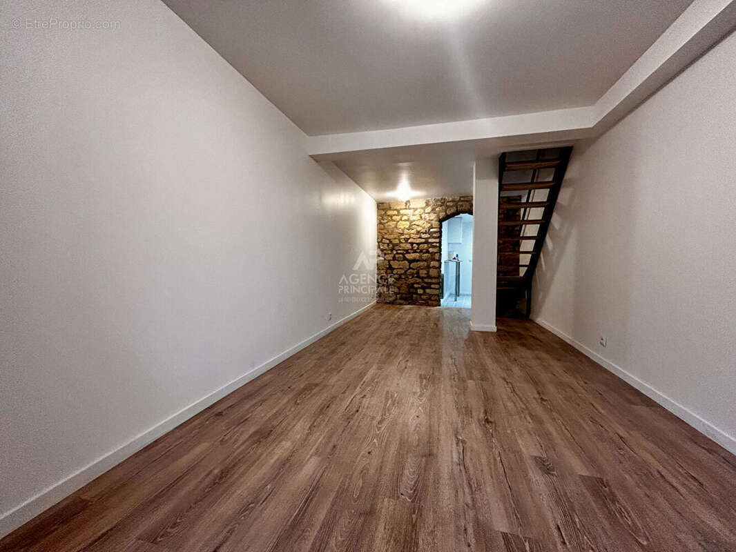 Appartement à VAUX-SUR-SEINE