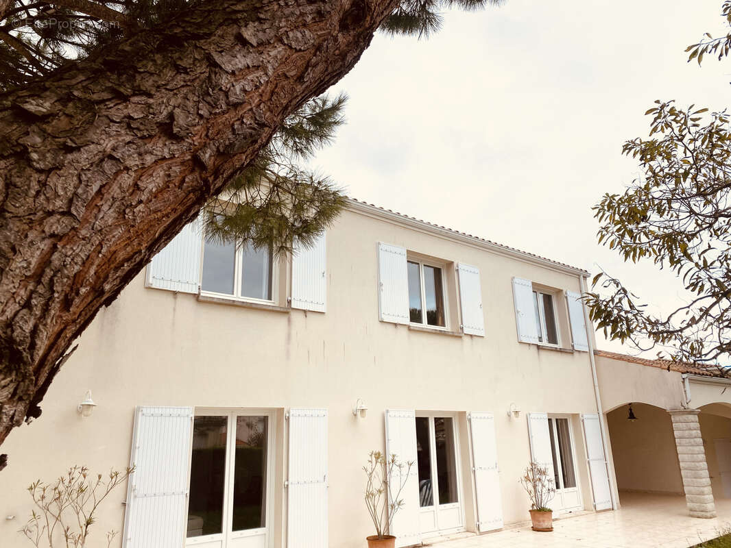 Maison à VAUX-SUR-MER