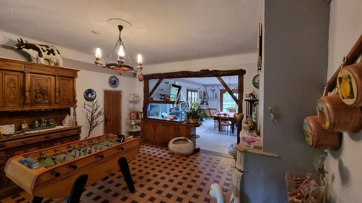 Commerce à THIBERVILLE