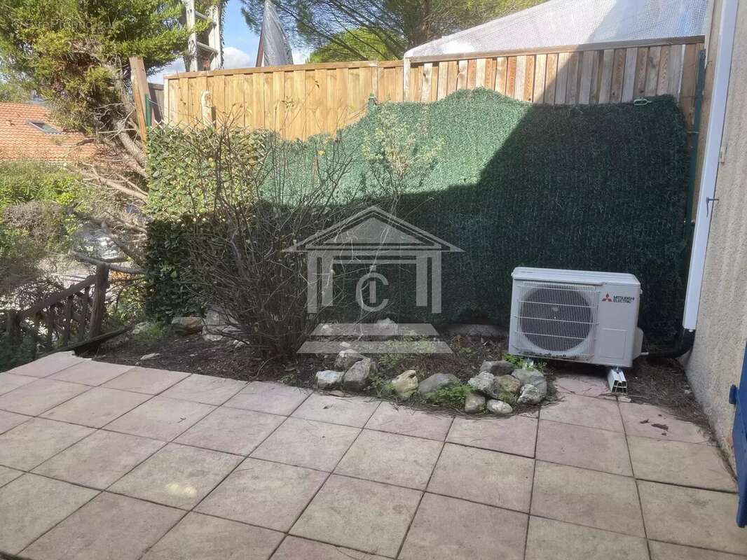 Maison à TOURRETTES