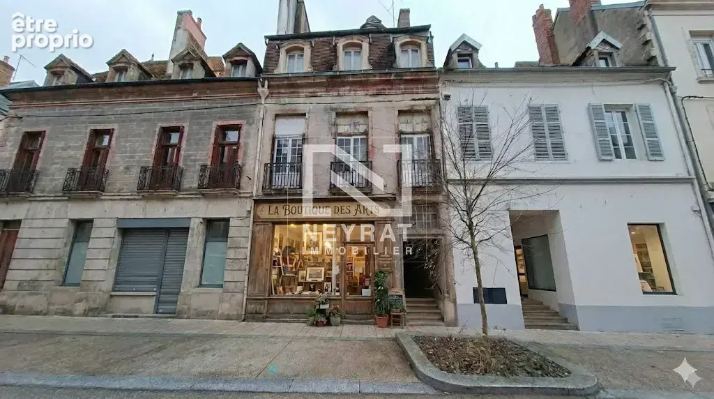 Appartement à AUXONNE