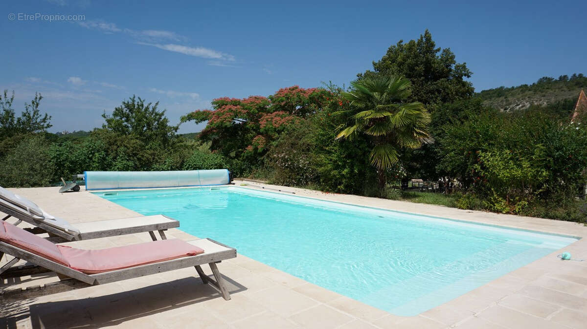 Maison à CASTELNAU-MONTRATIER