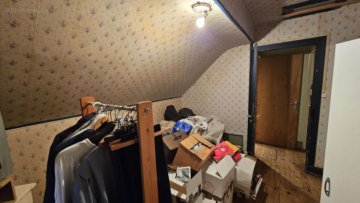 Maison à AINAY-LE-VIEIL