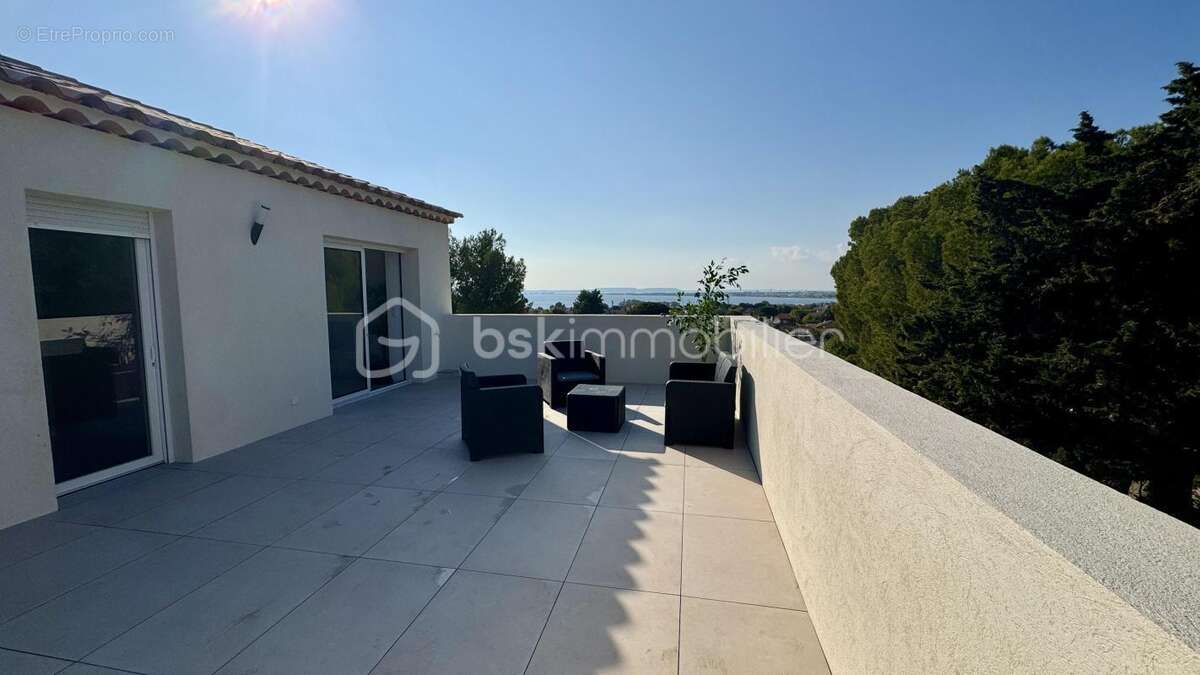 Appartement à ROGNAC